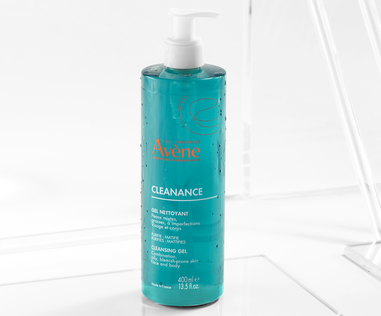 Avene Cleanance Cleansing Gel 200ml with a pump, displayed on a clean white background.
