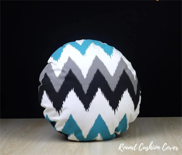 Exclusive Round Cushion Cover Blue & Black