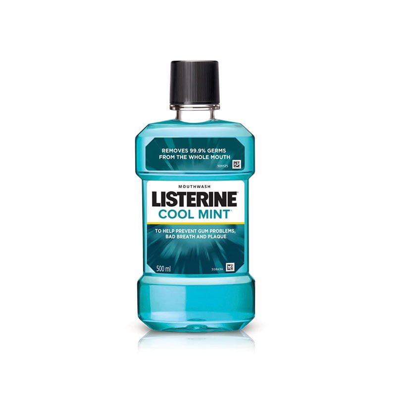530 (1) Listerine Cool Mint Mouthwash 500 ml bottle with blue liquid, designed for freshening breath and oral hygiene.