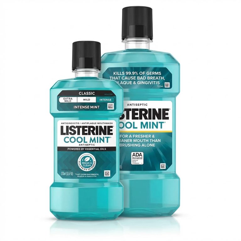 Listerine Cool Mint mouthwash set, featuring 750ml and 250ml bottles in a combo pack for fresh breath and oral care.